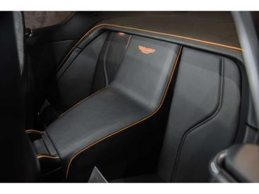 Aston Martin Virage Coupé 6.0 V12 — photo 19