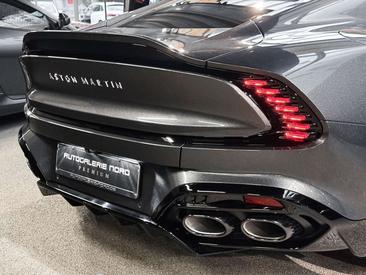 Aston Martin Vanquish V12 — photo 11