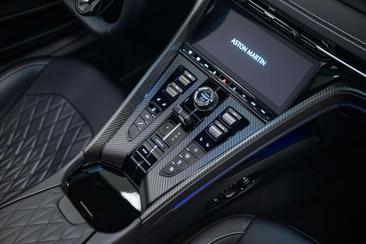 Aston Martin DB12 Volante — photo 29