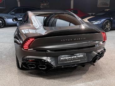 Aston Martin Vanquish V12 — photo 14