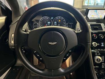 Aston Martin DBS Coupé 6.0 V12 Carbon Black Edition — photo 22
