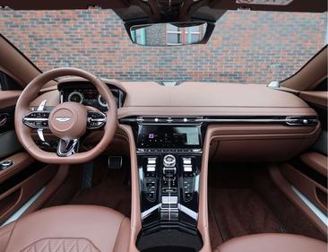 Aston Martin DB12 Volante 4.0 V8 — photo 3