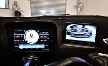 Aston Martin V8 AMR — photo 14