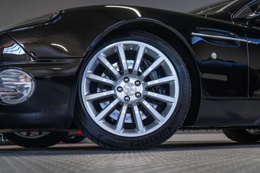 Aston Martin Vanquish V12 ASM — photo 4