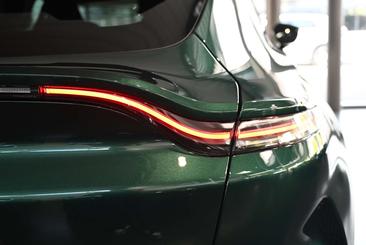 Aston Martin DBX 707 — photo 17