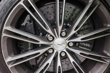 Aston Martin DB9 Volante — photo 4