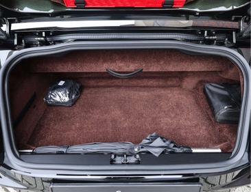 Aston Martin DB12 Volante 4.0 V8 — photo 21