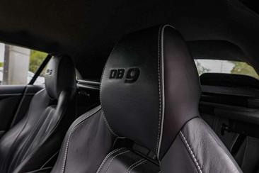 Aston Martin DB9 Volante — photo 14