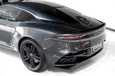 Aston Martin DBS Superleggera — photo 12