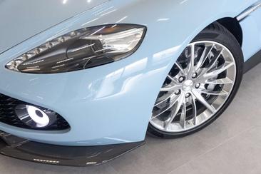 Aston Martin Vanquish Shooting Brake — photo 16