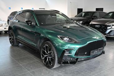 Aston Martin DBX S Malachite Green — photo 3