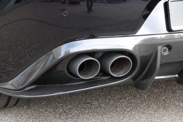 Aston Martin Vanquish S — photo 15