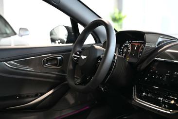 Aston Martin DBX 707 — photo 35