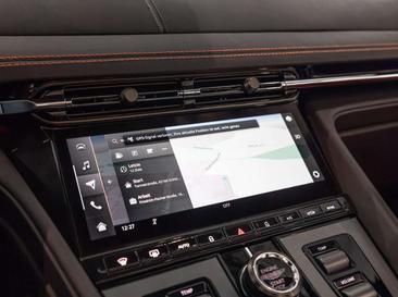 Aston Martin DB12 Volante — photo 22
