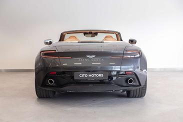 Aston Martin DB12 Volante — photo 9