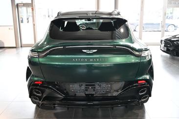 Aston Martin DBX S Malachite Green — photo 13
