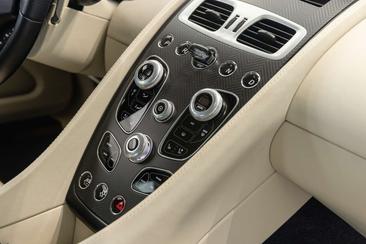 Aston Martin Vanquish Shooting Brake — photo 27