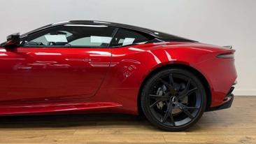 Aston Martin DBS V12 5.2 Superleggera — photo 5