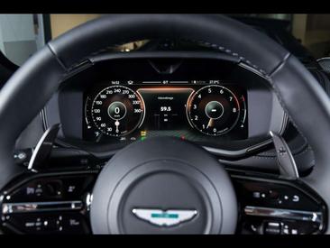 Aston Martin DBX 4.0 V8 Biturbo — photo 19