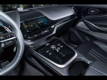 Aston Martin DBX 4.0 V8 Biturbo — photo 20