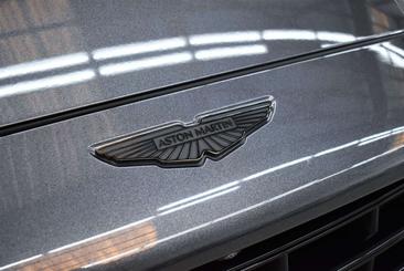 Aston Martin DBX 707 4.0 V8 — photo 14