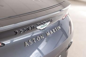 Aston Martin DB12 Volante — photo 22
