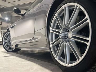 Aston Martin DBS 5.9 V12 — photo 14