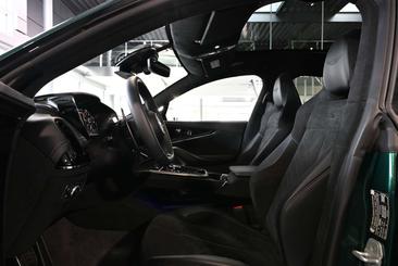 Aston Martin DBX S Malachite Green — photo 26