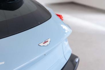 Aston Martin Vanquish Shooting Brake — photo 39