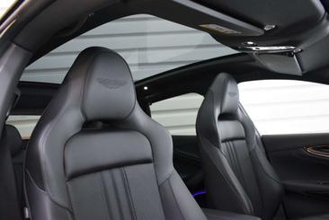 Aston Martin DBX 707 4.0 V8 — photo 20