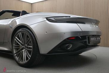 Aston Martin DB12 Volante — photo 49