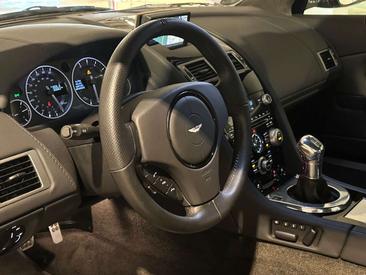 Aston Martin DBS 5.9 V12 — photo 20