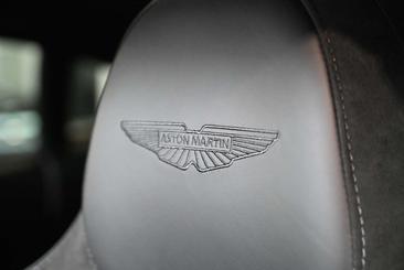 Aston Martin DBX S Malachite Green — photo 30