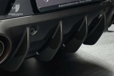 Aston Martin Vanquish Ultimate — photo 19