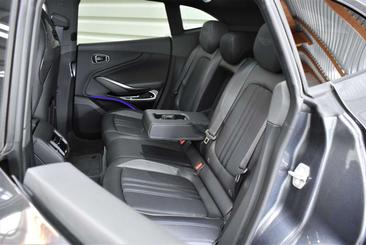 Aston Martin DBX 707 4.0 V8 — photo 26
