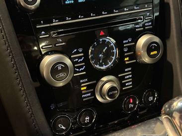 Aston Martin DBS 5.9 V12 — photo 31
