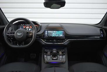 Aston Martin DBX 707 4.0 V8 — photo 28