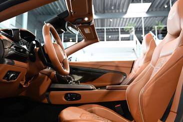 Aston Martin Vanquish Volante Q — photo 35