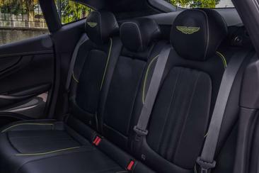 Aston Martin DBX 707 — photo 27