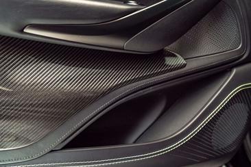 Aston Martin DBX 707 — photo 25