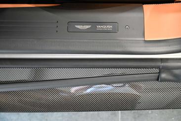 Aston Martin Vanquish Volante Q — photo 38