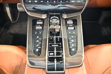 Aston Martin Vanquish Volante Q — photo 46