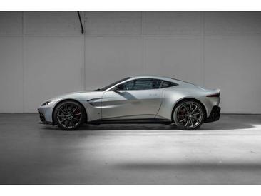 Aston Martin Vantage — photo 6