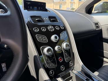 Aston Martin DB9 Coupe V12 5.9 GT — photo 19