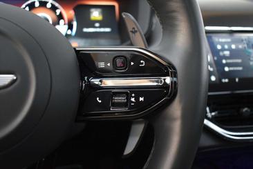 Aston Martin DBX 707 4.0 V8 — photo 42