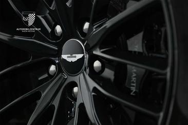 Aston Martin Vanquish Ultimate — photo 45