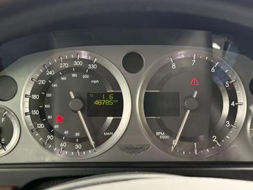 Aston Martin DB9 5.9 V12 — photo 12