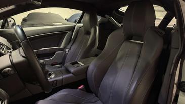 Aston Martin Vantage Coupe V8 — photo 18