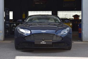 Aston Martin DB11 — photo 3