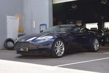 Aston Martin DB11 — photo 4